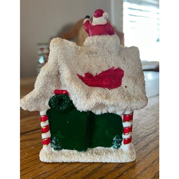K's Collection 6" height and 4" length Christmas Winter House Santa - Picture 4 of 6
